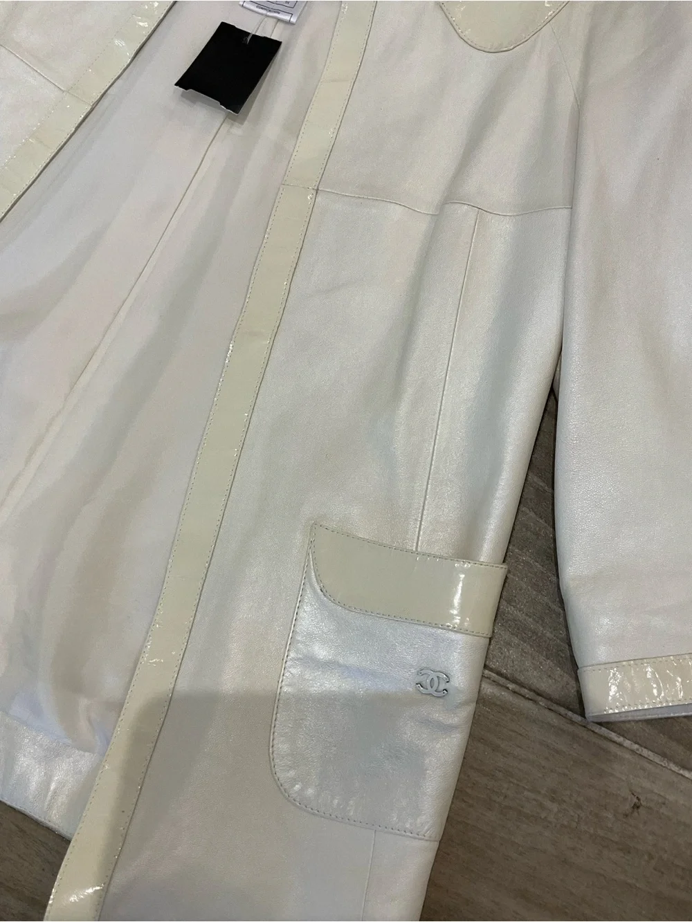 Chanel Jacket - Picture 6 of 9